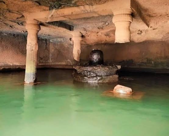 Kedareshwar cave temple