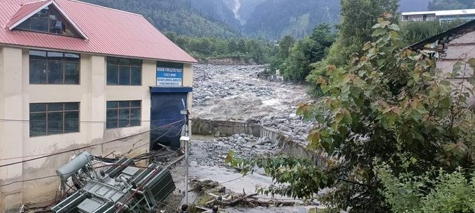 manali cloud burst