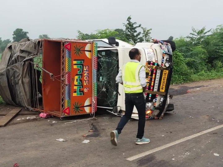 Road Accident In Neemuch 2