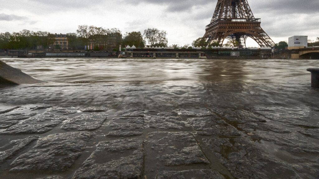 seine river dirty water olympic