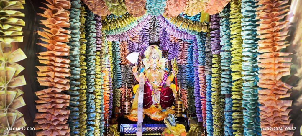 Ganesh Pandal Decorated With Indian Currency