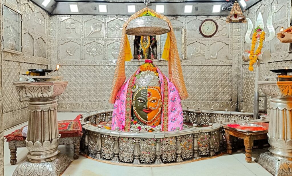 Ujjain, Mahakal Temple, Bhasma Aarti, VIP arrangements for common devotees,