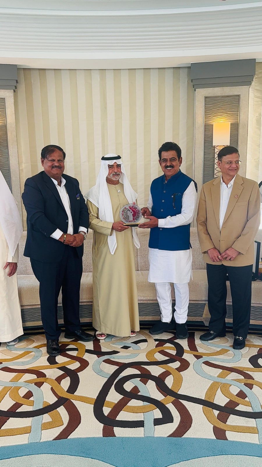 Shankar Lalwani met Dubai Minister