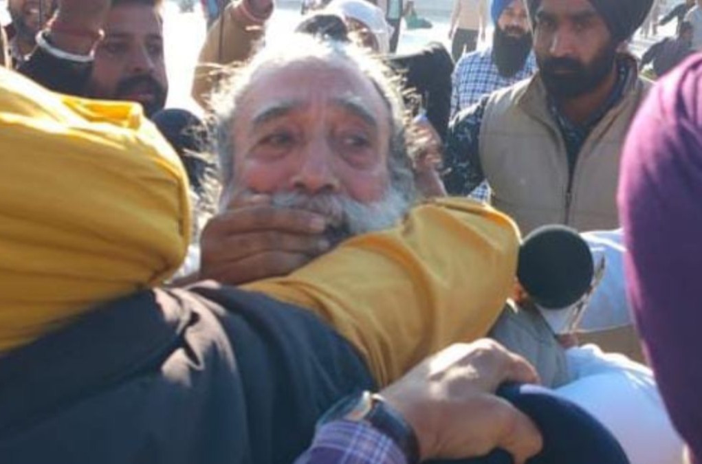 Sukhbir Badal, Sukhbir Badal attacked, Amritsar, Golden Temple, Narayan Singh chaura, accused Narayan Singh Chaura,