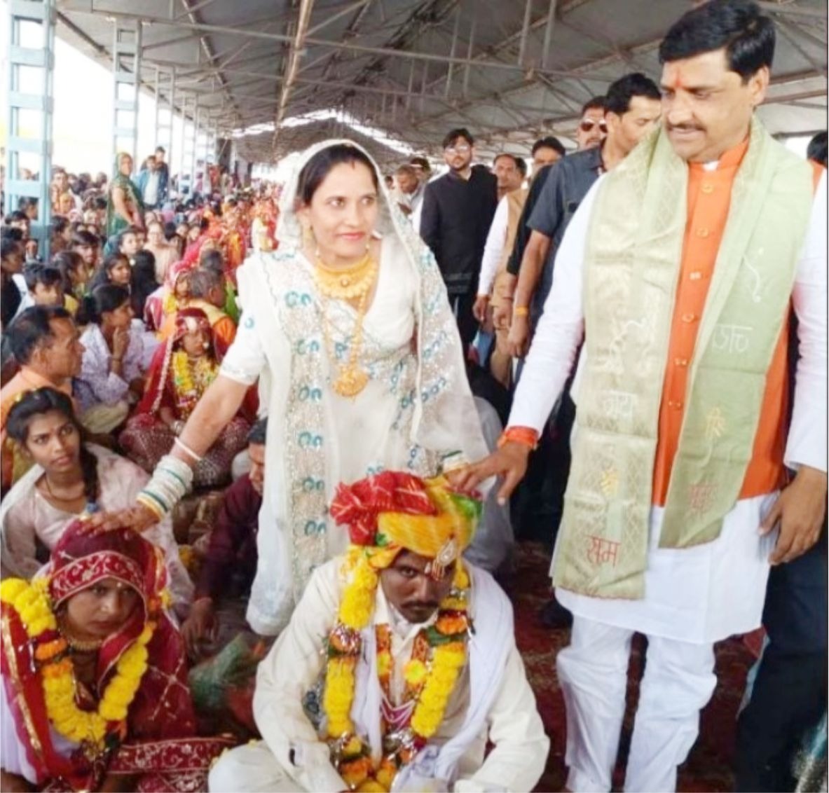 MLA got the marriage done, gave goods worth 1 lakh to everyone, MP News, marriage of 61 girls, mass marriage,