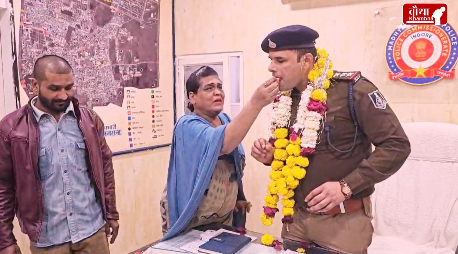 woman made him wear a necklace, Indore