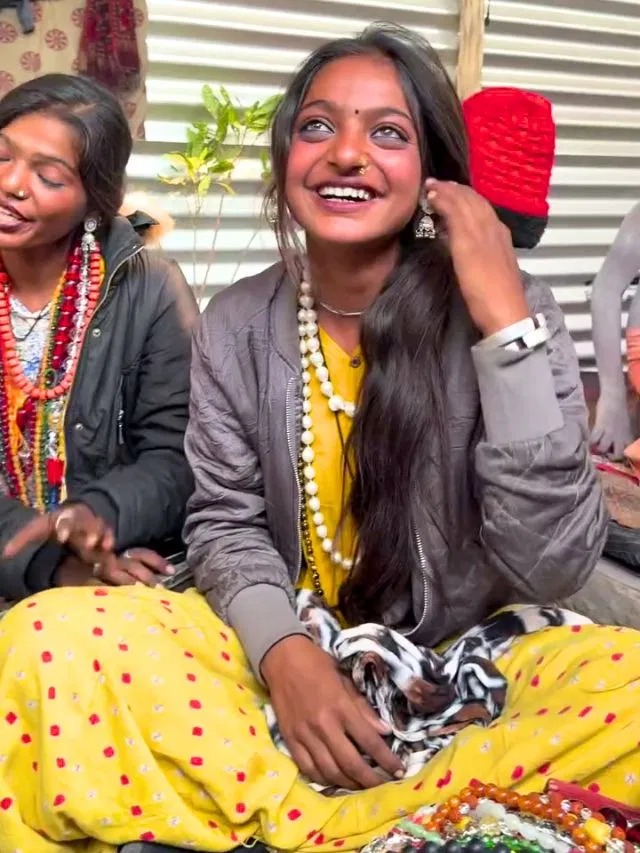 Mahakumbh Viral Girl