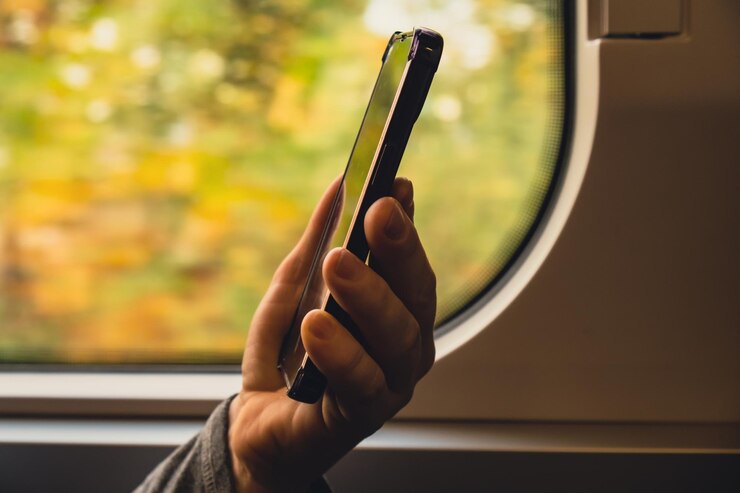 what to do if mobile lost in train