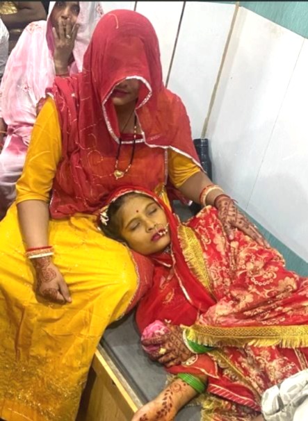Unique wedding in MP, wedding in hospital, sick bride, barat in hospital, dilwala dulha, 7 phere, Rajgarh unique wedding,