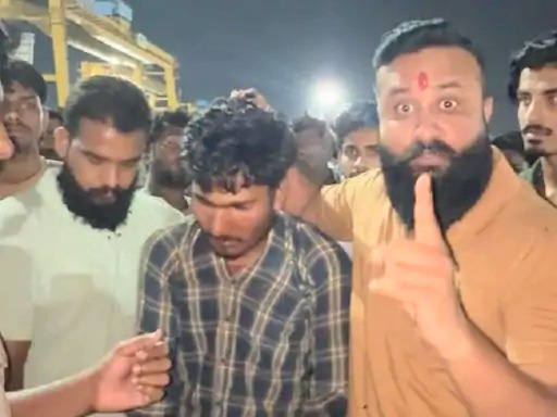 Pakistan Zindabad Slogan, sedition case, Pakistan Zindabad, Karni Sena, Metro employee arrested,