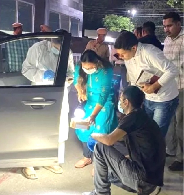 7 people committed suicide, suicide in car, Panchkula mass suicide, Praveen Mittal, Bageshwar Dham, Haryana news, suicide due to debt, Haryana mass suicide, crime news, Panchkula