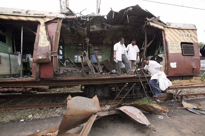 mumbai train blast, mumbai train blast case, blast in 7 trains, maharashtra, train blast accused released, 11 july, mumbai train, train blast, national news, trending news,