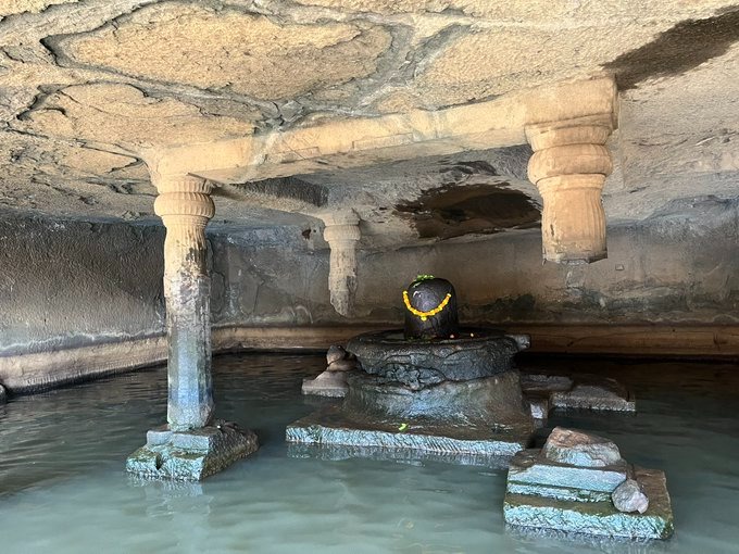 केदारेश्वर गुफा मंदिर, महाराष्ट्र