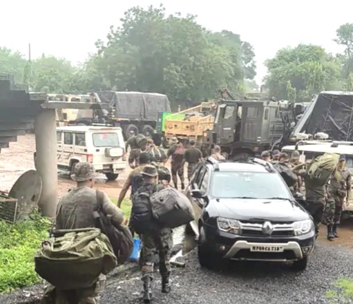 Madhya Pradesh Flood, MP Heavy Rain, CM Mohan Yadav, Madhya Pradesh relief work, flood affected districts, Madhya Pradesh, Bhopal waterlogging, Rajgarh building collapse,
