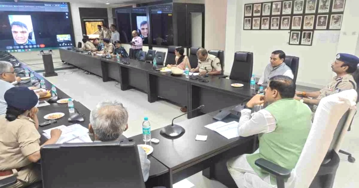 Madhya Pradesh Flood, MP Heavy Rain, CM Mohan Yadav, Madhya Pradesh relief work, flood affected districts, Madhya Pradesh, Bhopal waterlogging, Rajgarh building collapse,