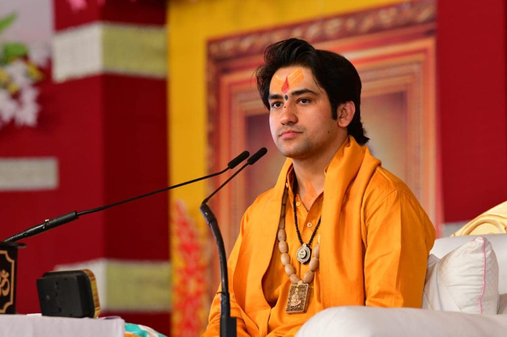 Bageshwar Baba, Dhirendra Shastri, husband-wife relationship, seven vows, married life, wise life partner, Bageshwar Dham, marriage tips, Baba controversy, narrator, narrator controversy, Bageshwar Baba controversy, Dhirendra Shastri controversy,