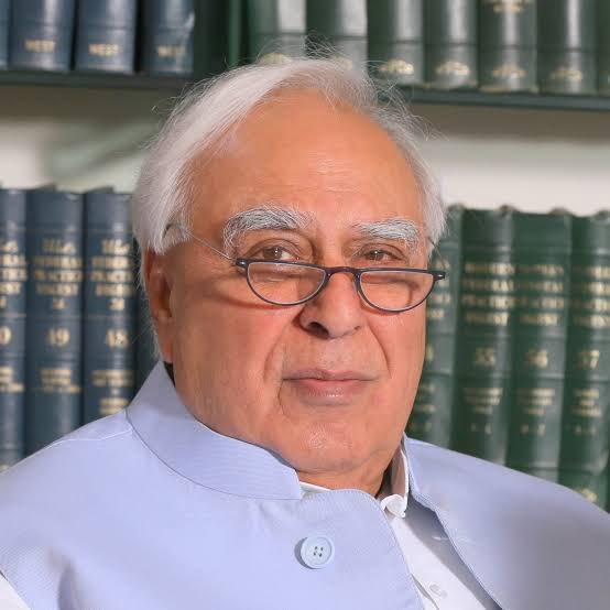 Arif Masood, Supreme Court, Indira Priyadarshini College, SIT probe, FIR, Bhopal, Congress MLA, Madhya Pradesh High Court, Kapil Sibal, Vivek Tankha, Aman Education Society, student relief.