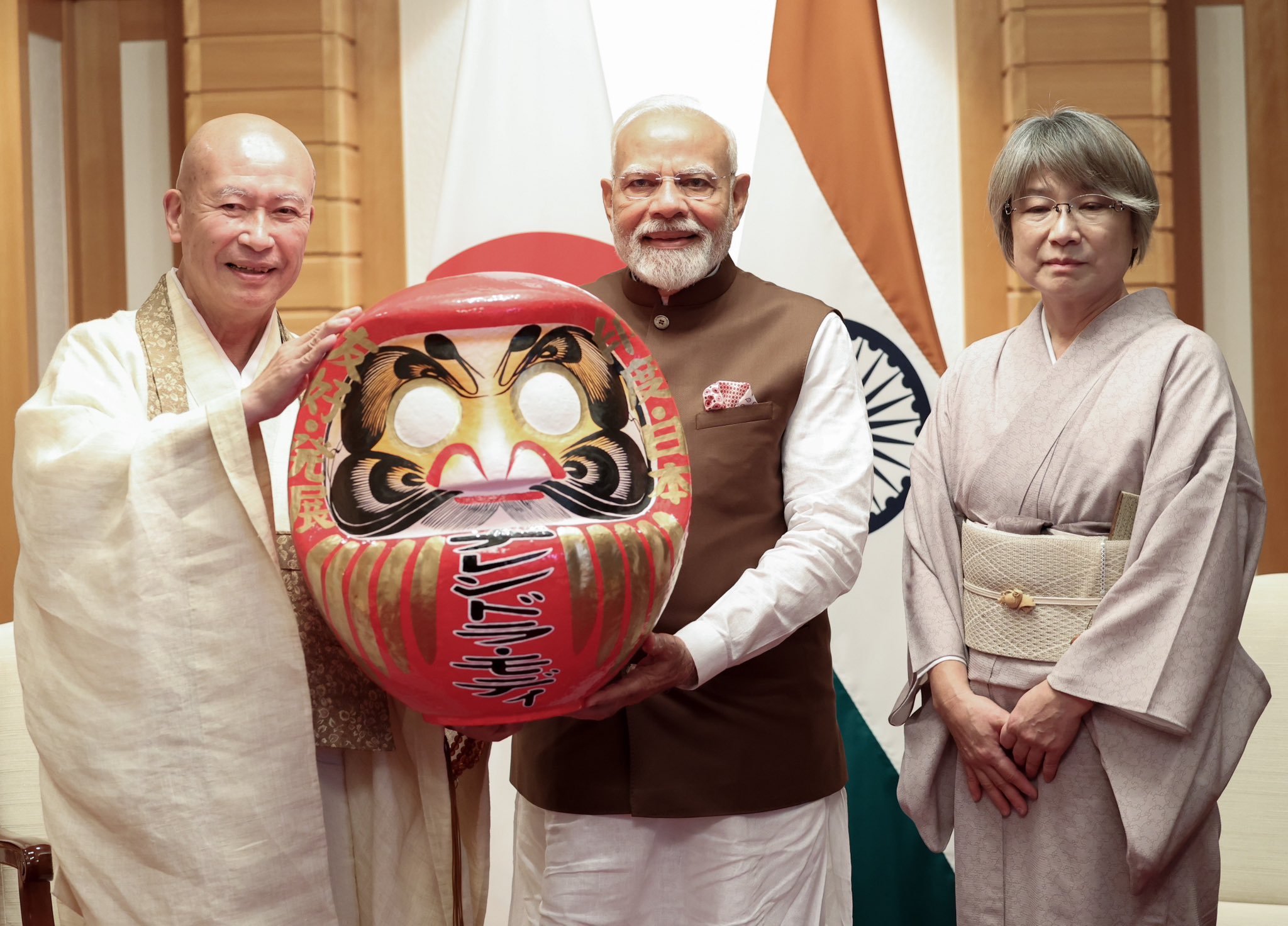 PM Modi Japan Visit, Japan PM Modi Welcome, Bharatnatyam in Japan, Daruma Doll, Japan India Summit, Operation Sindoor, Japanese women Rajasthani song, Gayatri Mantra in Japan, India Japan Relations, Cultural Diplomacy India Japan