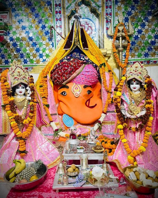Ganesh Chaturthi 2025, Madhya Pradesh, Ganesh Chaturthi Madhya Pradesh, Ujjain, Chintaman Ganesh, Indore, Khajrana Ganesh, Sehore, Ganesh Mela, Bhopal Ganesh Utsav, Ganesh Murti, Modak, Ladoo Prasad, Ganesh Pandal, Ganesh Visarjan, Hindi News MP, गणपति बप्पा मोरया, ganesh puja vidhi, vinayaka pooja, ganpati puja, ganesh chaturthi aarti, ganpati sthapana muhurat,
