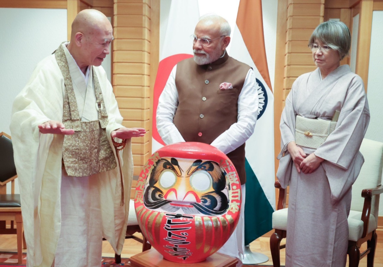PM Modi Japan Visit, Japan PM Modi Welcome, Bharatnatyam in Japan, Daruma Doll, Japan India Summit, Operation Sindoor, Japanese women Rajasthani song, Gayatri Mantra in Japan, India Japan Relations, Cultural Diplomacy India Japan