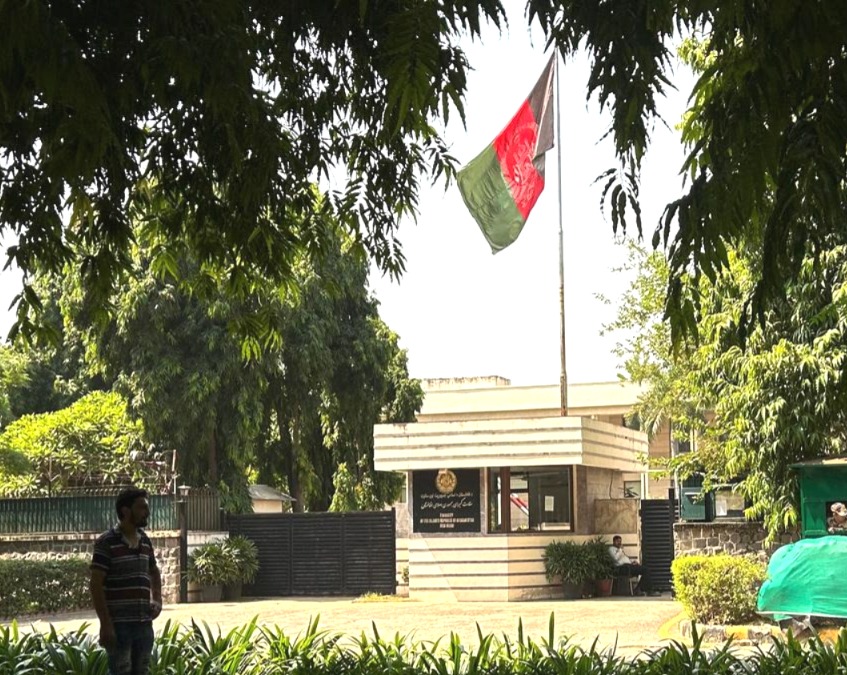 deoband, darul uloom deoband, Taliban Foreign Minister, Amir Khan Muttaqi, India visit, Delhi, Afghan Embassy, Taliban flags, Afghan Foreign Minister, Deoband Darul Uloom, Taliban flag controversy, India-Afghanistan relations, female journalist controversy, Delhi Afghan Embassy, Afghanistan, Taliban, darul uloom