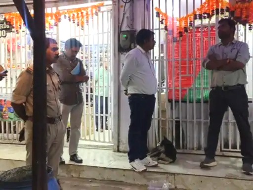 Mandla liquor scandal, Nainpur school girl, selling liquor to minor, Madhya Pradesh, SDM Mandla investigation, Excise department action, liquor in school dress, viral video Mandla, liquor license rules, Mandla, MP News,