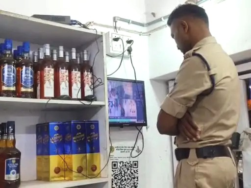 Mandla liquor scandal, Nainpur school girl, selling liquor to minor, Madhya Pradesh, SDM Mandla investigation, Excise department action, liquor in school dress, viral video Mandla, liquor license rules, Mandla, MP News,