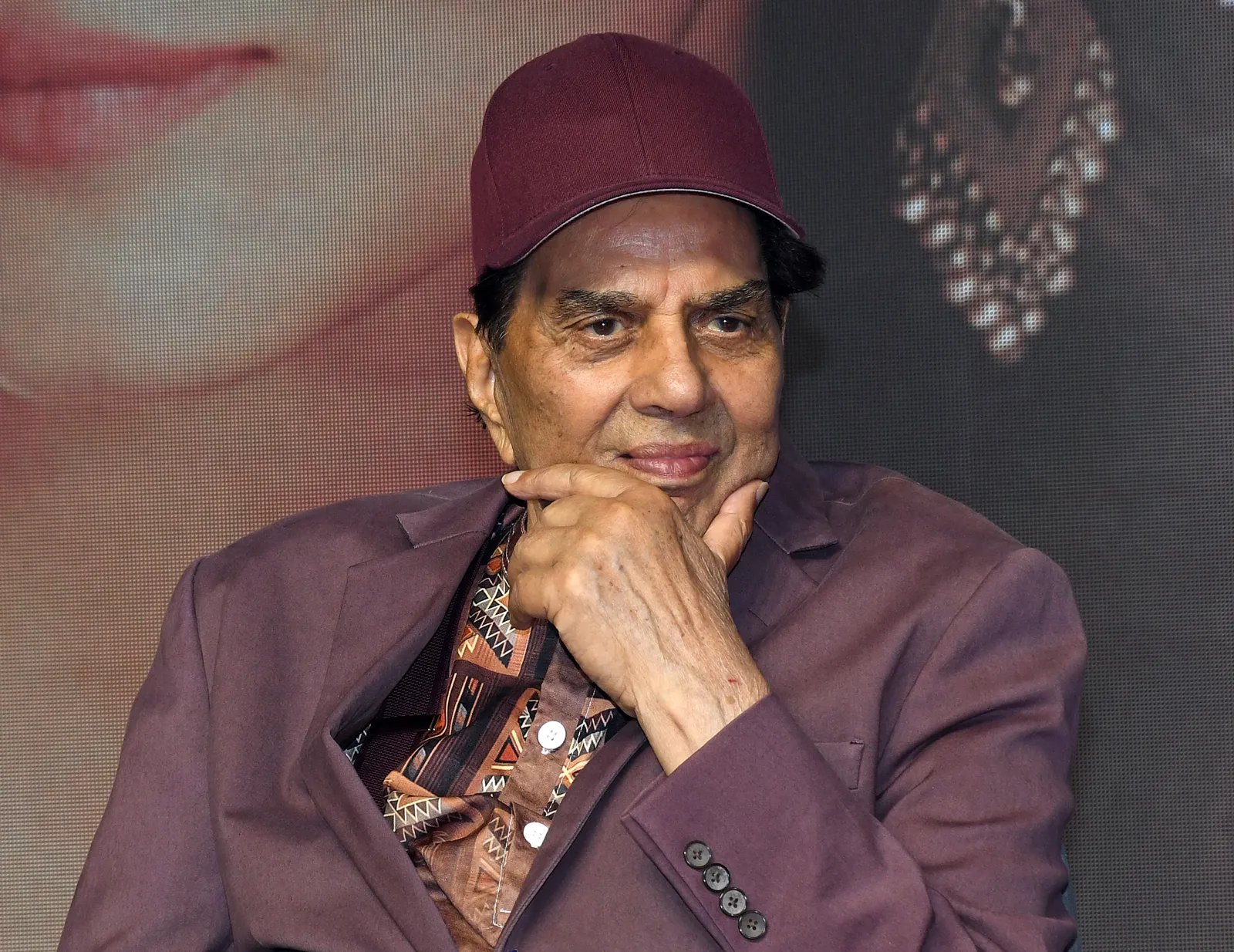 Dharmendra health, Dharmendra in hospital, Breach Candy hospital, Dharmendra ventilator, Dharmendra ill, Dharmendra ICU, Bollywood news, Dharmendra new movie, twenty one movie, Dharmendra Hema Malini, Dharmendra age, Sholay actor