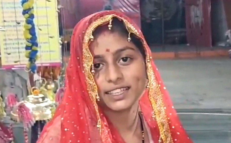 Rukhsar, Vanshika, Sanatan Dharma, conversion, Ghar Wapasi, marriage to Hindu youth, Khandwa news, Mahadevgarh temple, Vishal Rajput, Hinduism, Madhya Pradesh, mp conversion, Harihar Milan Day, Ashok Paliwal