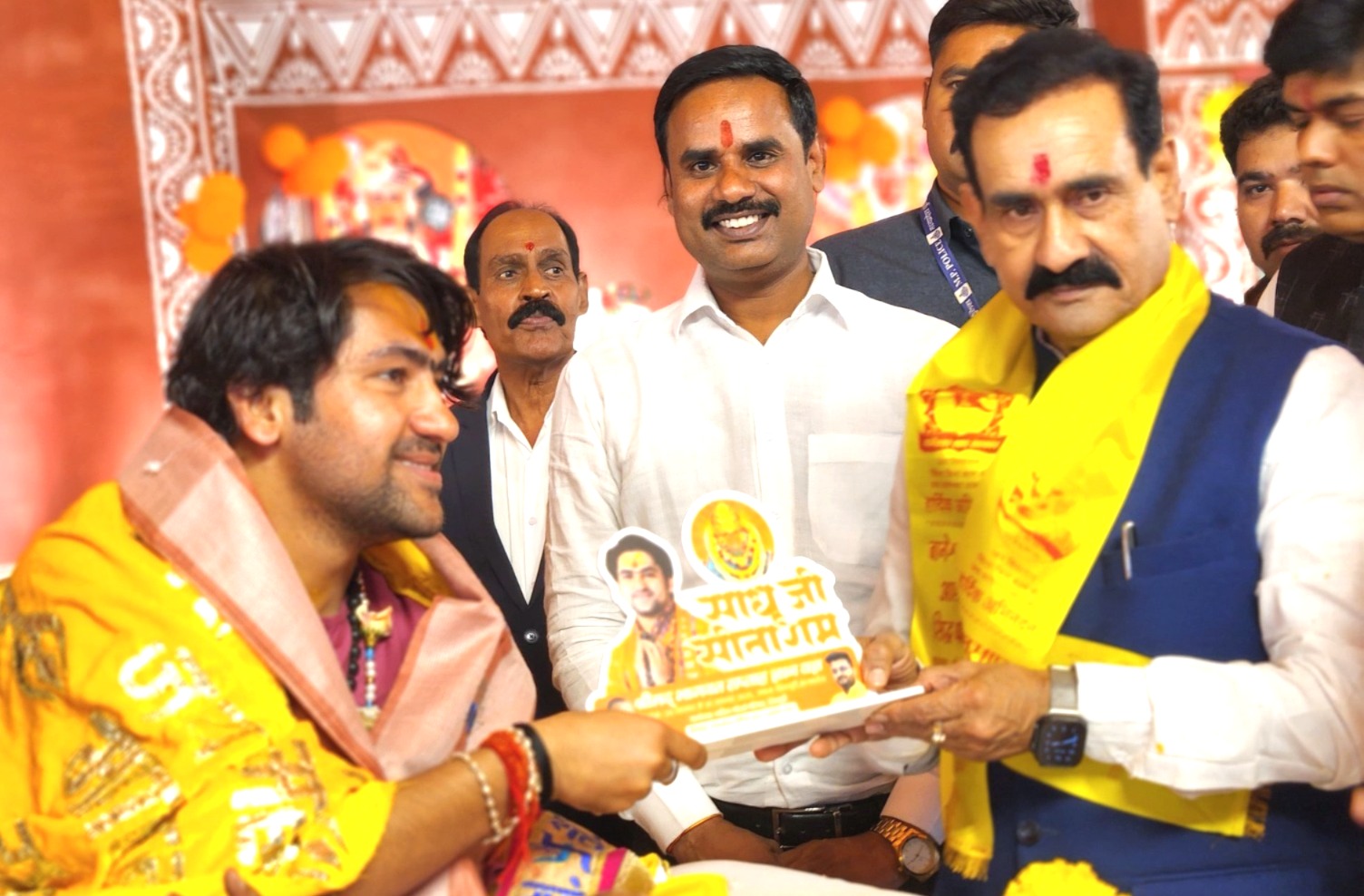 IAS Santosh Verma, IAS Santosh Verma controversy, Narottam Mishra, controversial statement, Bageshwar Dham, Dhirendra Krishna Shastri, Brahmin community protest, Ajax president, Sanatan Samaj, Madhya Pradesh, Brahmin daughters, Santosh Verma apology, MP government, Santosh Verma notice, Indore court, BNS Section 295A, mp news