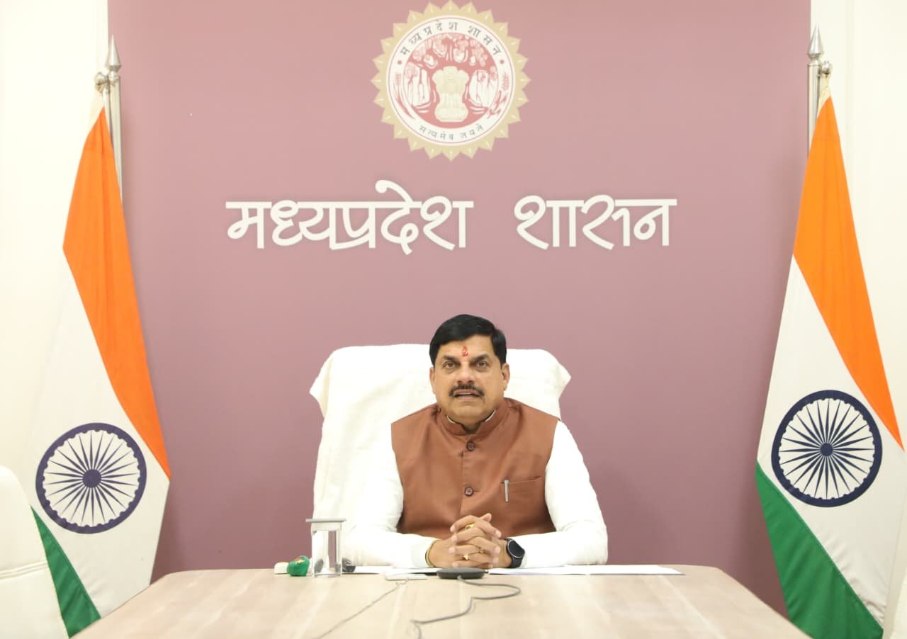 Madhya Pradesh CM Mohan Yadav, Vikramaditya Gate Bhopal, foundation stone laying ceremony, mass marriage ceremony, avoid extravagant spending on weddings, funeral feasts, Ladli Behna Yojana, Bhopal-Indore Highway, Fanda Harihar Nagar, message of simplicity, Madhya Pradesh news