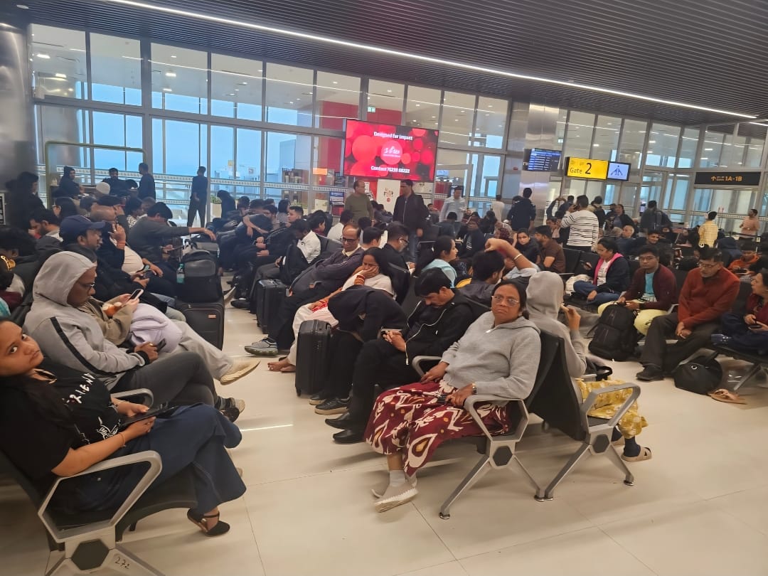 Indigo Flight, Indigo Crisis, Indigo Flight Crisis, Civil Aviation Ministry, emergency Flight rules, flight delay, passenger emergency rules, light cancellation full refund, DGCA investigation team, 24x7 control room, Indian Railway, passenger help, airlines emergency, passenger rights, air travel, MOCA