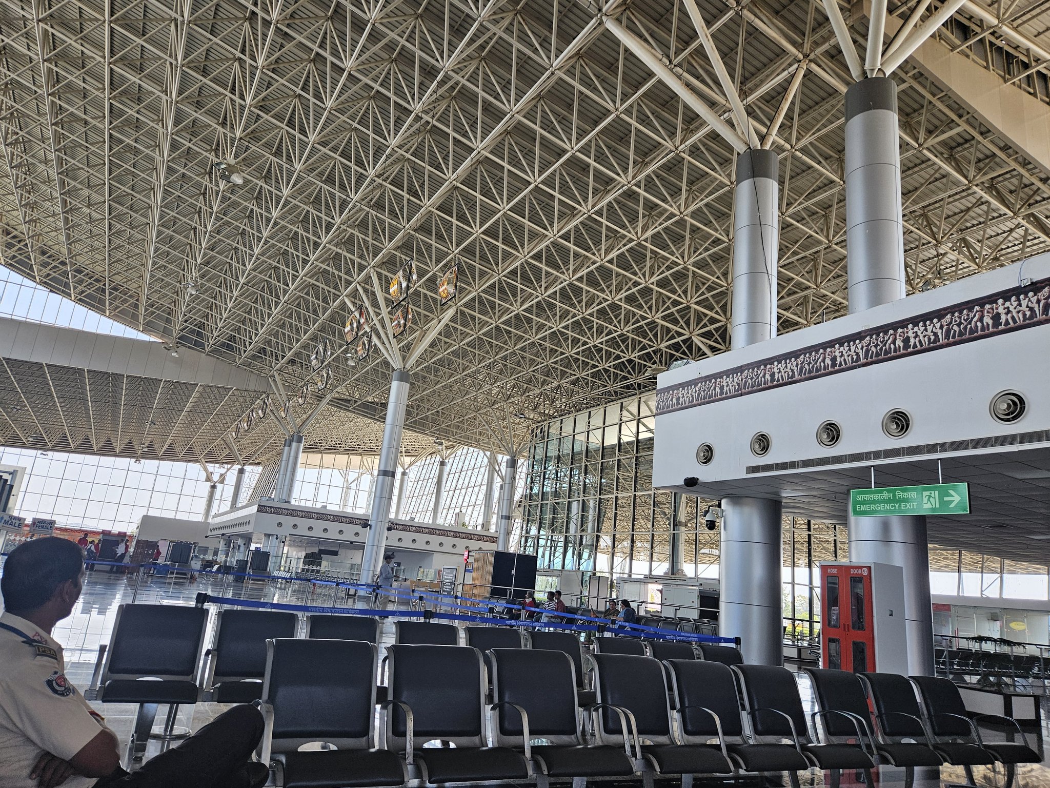 Khajuraho Airport AAI Ranking 2025, Bhopal Airport Number 1, AAI Customer Satisfaction Survey 2025, MP Airports Ranking, Raja Bhoj Airport Bhopal, Khajuraho Airport News, Best Airport in India 2025, Airport Authority of India Survey, MP Tourism Aviation news