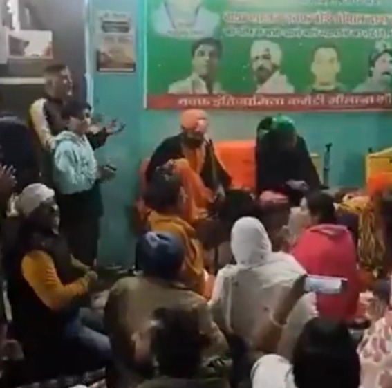 Ujjain, Dargah Hanuman Chalisa, Ujjain Dargah Hanuman Chalisa, Maulana Mauj Dargah, Sant Baba Bam Bam Bhole, Hanuman Ashtami, Ujjain Dargah, Shipra River, Dargah Committee, religious sentiments, communal harmony, mp news