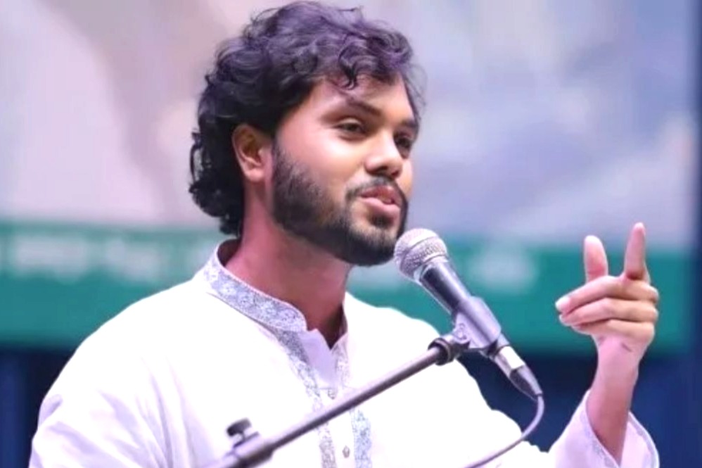 Who was Usman Hadi, Bangladesh violence, anti-Sheikh हसीना leader, Inqilab Platform Bangladesh, Dhaka violence protests, Indian High Commission advisory, Awami League office arson, Bangladesh student movement, Hindu youth lynching Bangladesh, Muhammad Yunus Bangladesh,