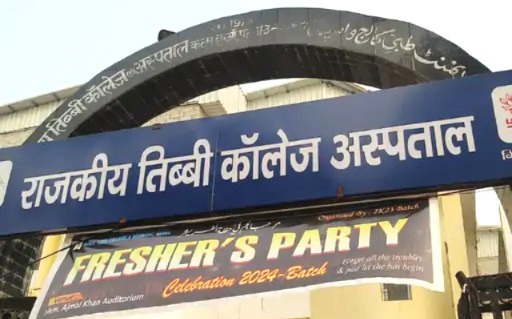 Pakistan on hijab controversy, hijab, Nitish Kumar, Nitish Kumar hijab controversy, Pakistan, Bihar CM hijab pulling incident, Dr. Nusrat Parveen, hijab controversy, Bihar, Muslim women hijab, Pakistan criticizes Nitish Kumar, Iltija Mufti, Nitish Kumar FIR, PDP leader Iltija Mufti, Omar Abdullah,