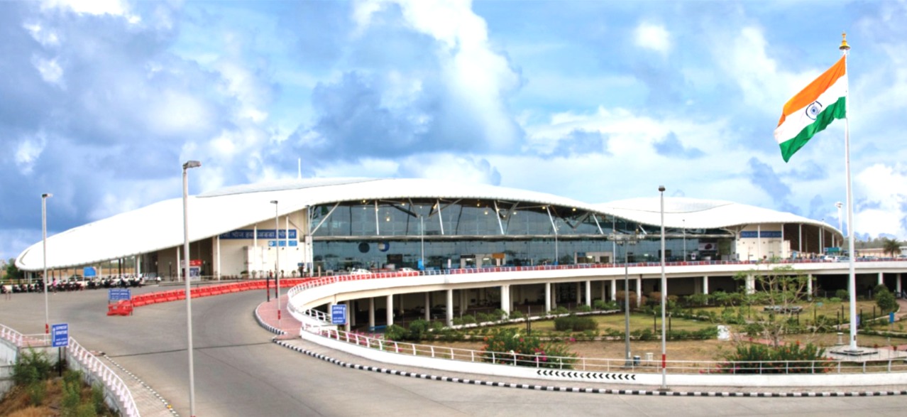 Khajuraho Airport AAI Ranking 2025, Bhopal Airport Number 1, AAI Customer Satisfaction Survey 2025, MP Airports Ranking, Raja Bhoj Airport Bhopal, Khajuraho Airport News, Best Airport in India 2025, Airport Authority of India Survey, MP Tourism Aviation news