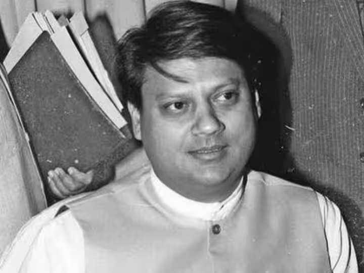 Indian Politicians Plane Crash History, Sanjay Gandhi Plane Crash, , Madhavrao Scindia Accident, General Bipin Rawat Helicopter Crash, YSR Reddy Death Cause, Famous Indian Leaders Plane Accidents, Aviation Accidents in Indian Politics, h-indian-leaders-aviation-accidents-history,