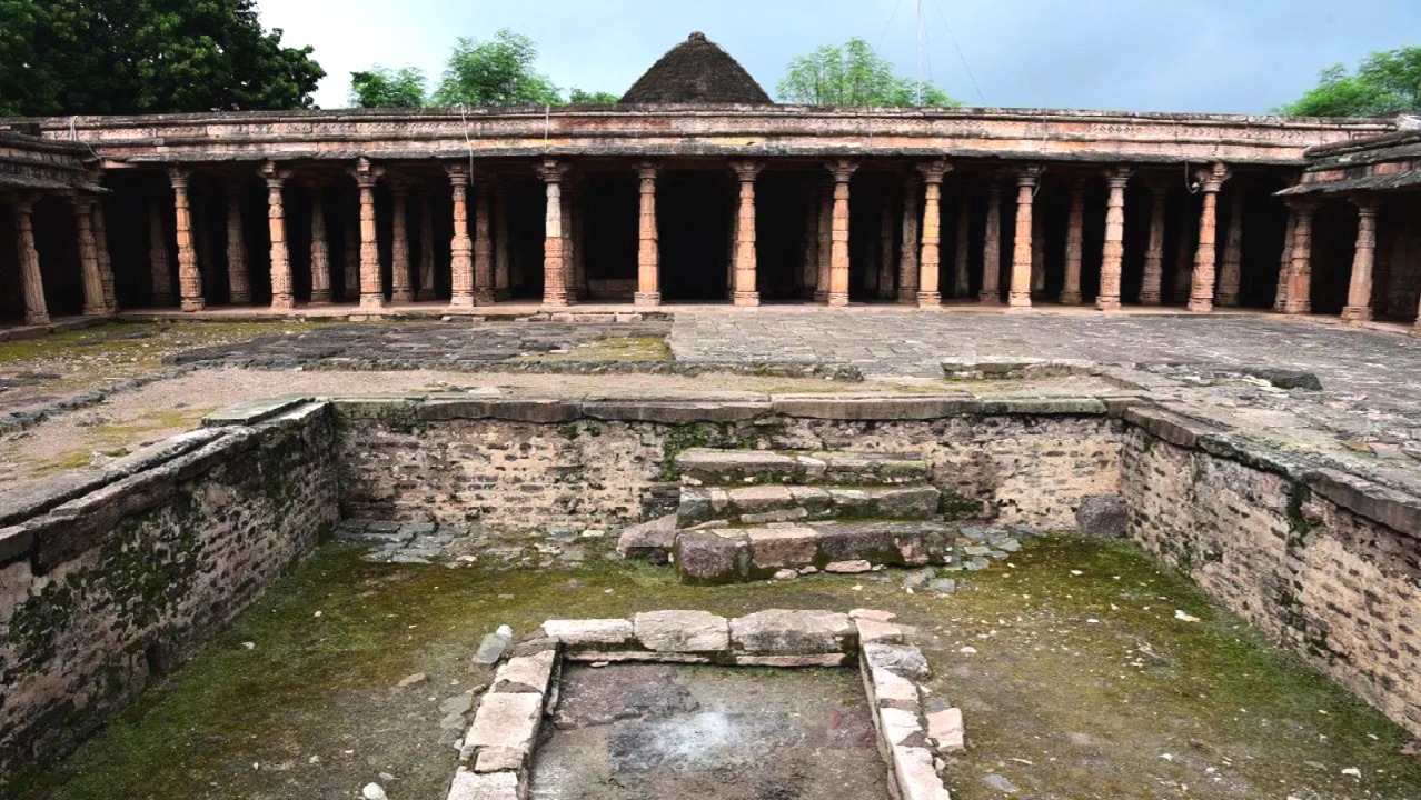 Bhojshala Dispute Dhar, Vasant Panchami 2026 Bhojshala, Hindu Front for Justice, Supreme Court Bhojshala Case, ASI Order 2003, Kamal Maula Mosque, Saraswati Puja Dhar, Vishnu Shankar Jain