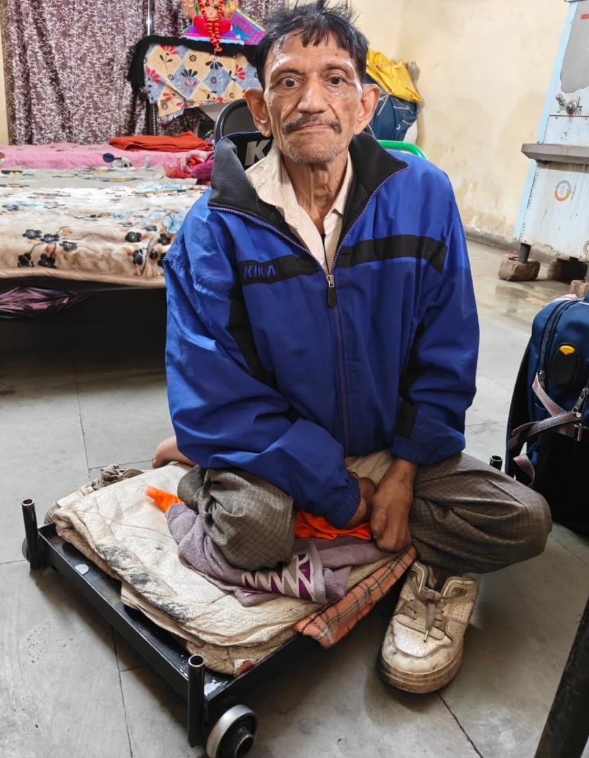 Indore Beggar, Indore, Indore Rich Beggar, इंदौर अमीर भिखारी, Mangilal Beggar, मांगीलाल भिखारी, इंदौर, mp news, Bhikshavriti Mukt Indore, Crorepati Bhikhari, Sarafa Bazar, सराफा बाजार