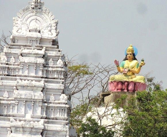 Saraswati Temple, Saraswati Temples in India, Basant Panchami 2026, Famous Saraswati Temples, Vidya Ka Mandir, Shringeri Sharada Peetham, Basar Saraswati Temple, Goddess of Wisdom, सरस्वती मंदिर, बसंत पंचमी, Basant Panchami special, bhojshala, Vasant Panchami, Religion News, Special Story