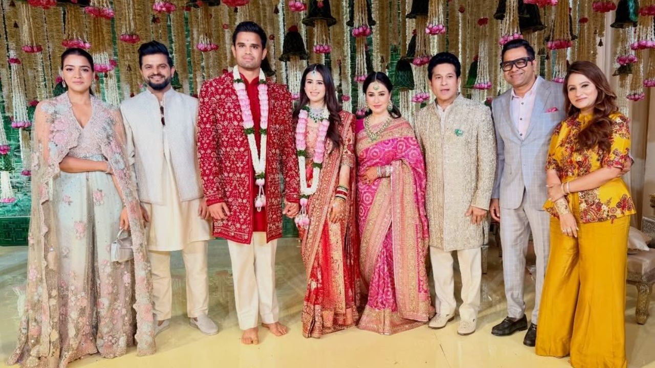 Arjun Tendulkar Wedding, Sania Chandhok, Sachin Tendulkar Son Marriage, Sara Tendulkar Pink Saree, Arjun Tendulkar Sania Chandhok Marriage Photos, Mumbai High Profile Wedding