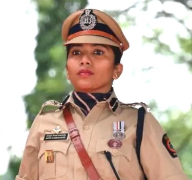 IPS Tejaswi Satpute, Ashok Kharat Nashik Case, Self-styled Astrologer Arrest, Maharashtra SIT, Operation Parivartan, Nashik Crime News, Fake Navy Captain Case, IPS Tejaswi Satpute Story, Ashok Kharat