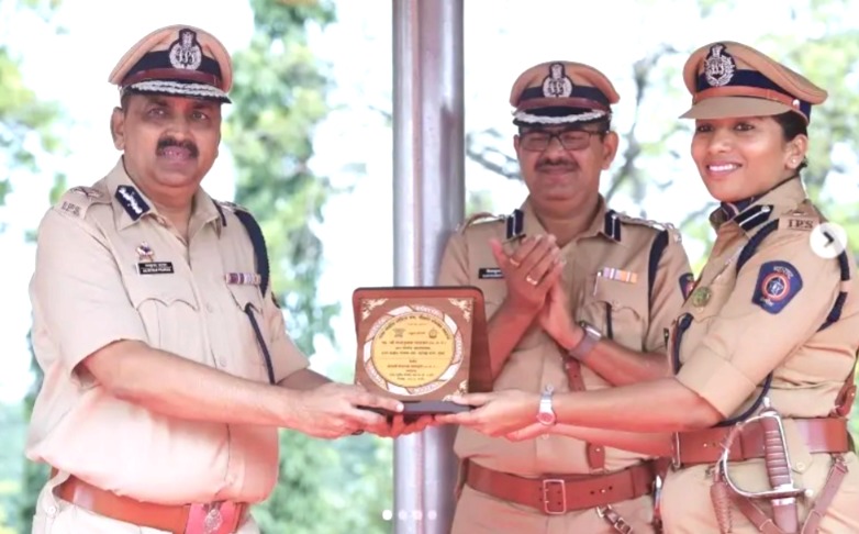 IPS Tejaswi Satpute, Ashok Kharat Nashik Case, Self-styled Astrologer Arrest, Maharashtra SIT, Operation Parivartan, Nashik Crime News, Fake Navy Captain Case, IPS Tejaswi Satpute Story, Ashok Kharat