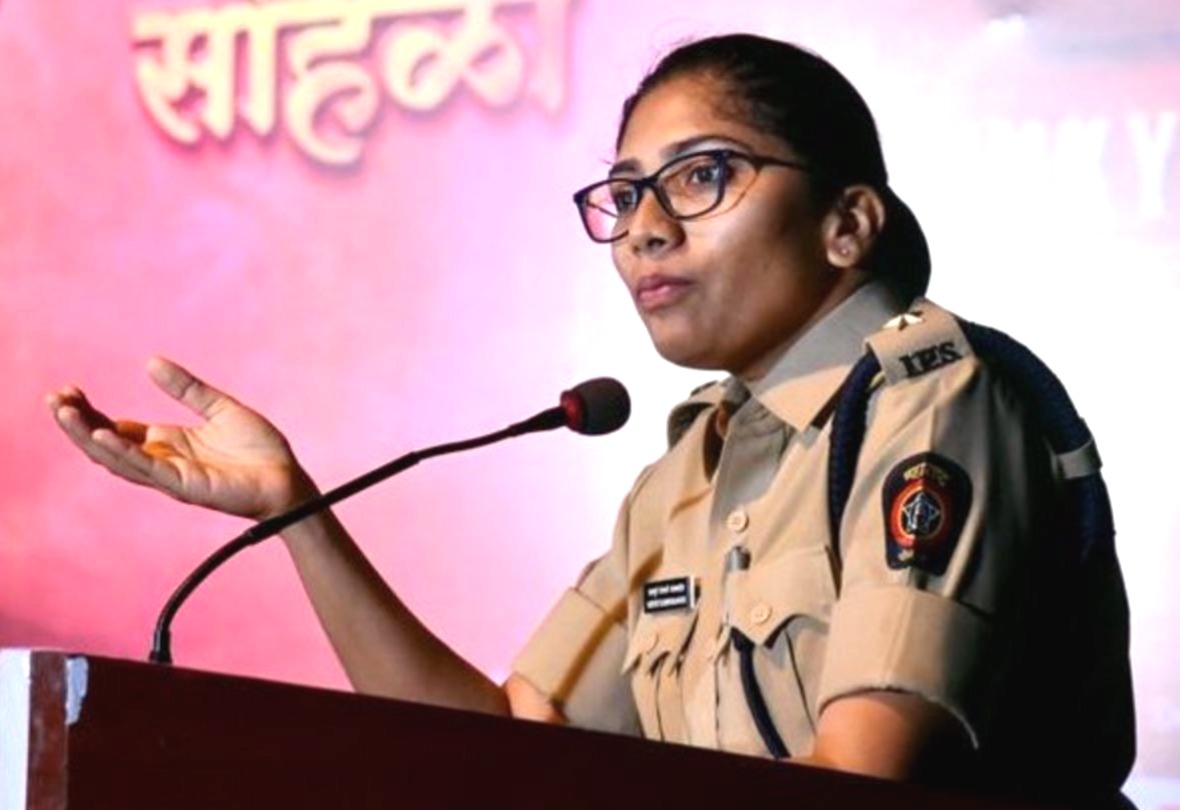 IPS Tejaswi Satpute, Ashok Kharat Nashik Case, Self-styled Astrologer Arrest, Maharashtra SIT, Operation Parivartan, Nashik Crime News, Fake Navy Captain Case, IPS Tejaswi Satpute Story, Ashok Kharat