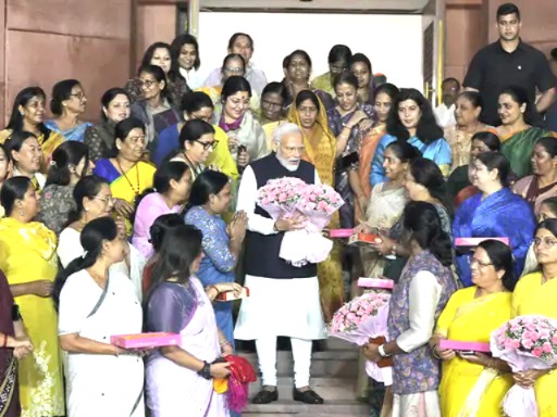 Women's Reservation Bill 2029, Nari Shakti Vandan Adhiniyam, Lok Sabha Seats, Women MPs, Delimitation 2026, Lottery System,Women's Reservation, Amit Shah, Meeting with Opposition, Women's Reservation Bill, महिला आरक्षण बिल 2029, नारी शक्ति वंदन अधिनियम, लोकसभा सीट वृद्धि, महिला सांसद, लॉटरी सिस्टम, pm modi