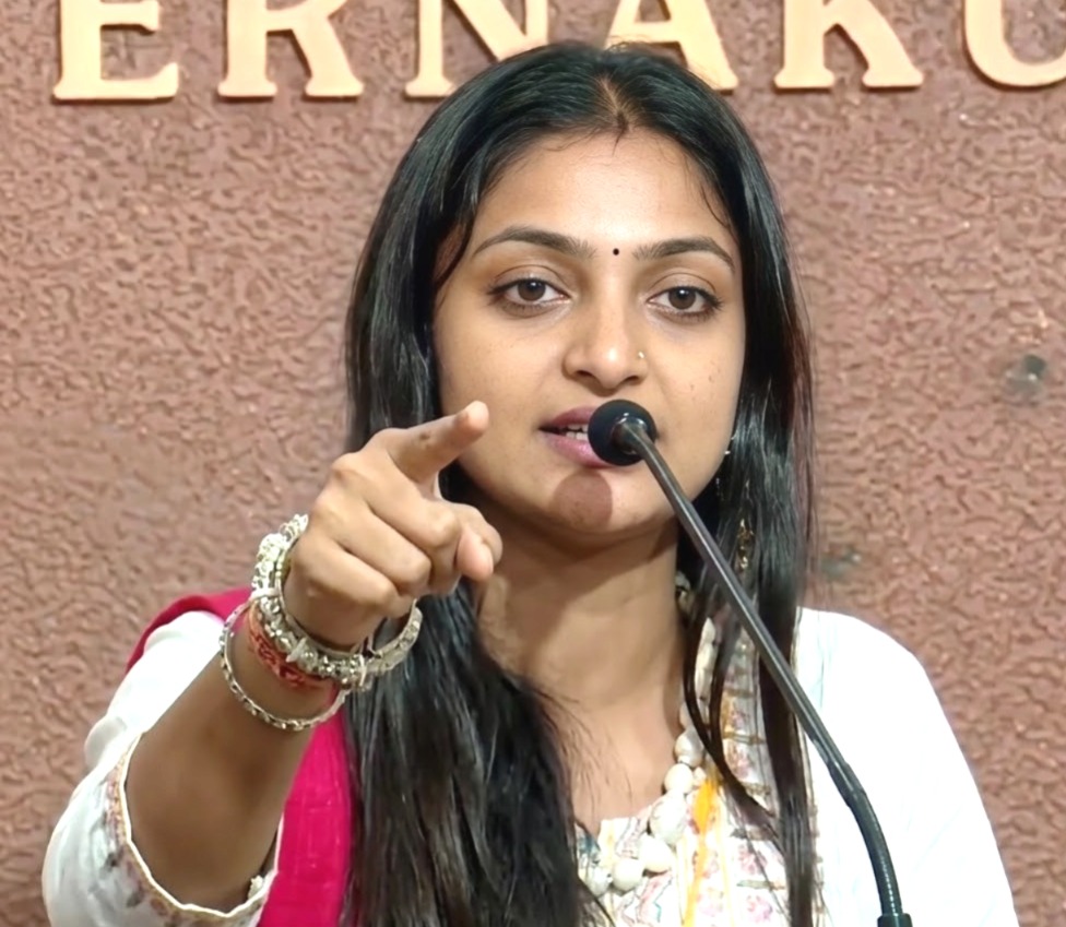 Monalisa Bhosle, Sanoj Mishra allegations, Mahakumbh Viral Girl, The Diary of Manipur Director, Farman Khan Monalisa Marriage, Love Jihad Controversy, Kerala Temple Marriage, Rudraksh Girl Monalisa, Sanoj Mishra Controversy, Monalisa Bhosle Suicide Threat