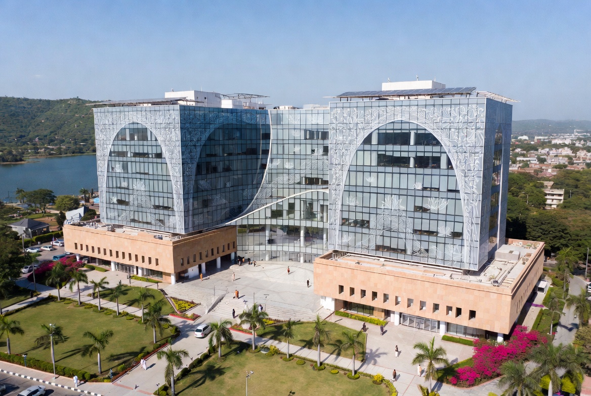 Bhopal New Collectorate Building, Bhopal Hi-Tech Administrative Complex, Kohefiza Redevelopment Plan, Bhopal IG Office Relocation, Madhya Pradesh, MP Housing Board Projects, Smart City Bhopal Administration, Bhopal District Administration New Building, Bhopal, MP news